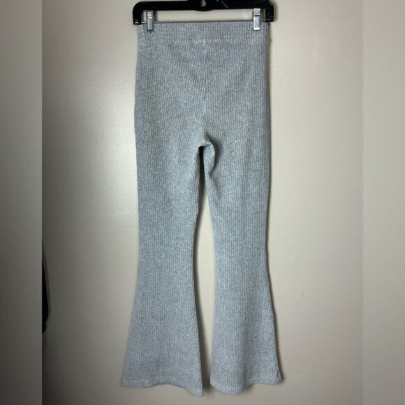 Aerie Groove-On Velour High Waisted Flare Pant - Picture 7 of 8